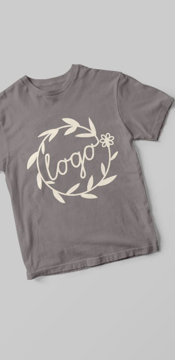 T-shirt med logo